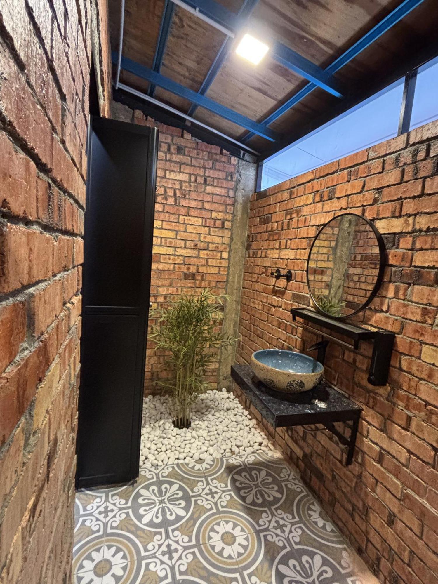 Tamu Eco Lenggeng Hotel Ngoại thất bức ảnh